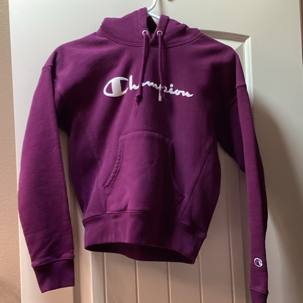 Champion Maroon Purple Reverse Weave Hoodie. Gorgeous and warm!!